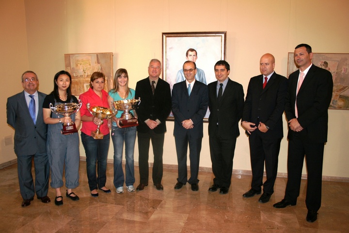 Valcárcel recibe al equipo UCAM Himoinsa Cartagena de tenis de mesa femenino