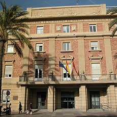 Fachada de la Consejería de Presidencia y Hacienda - Palacio Regional