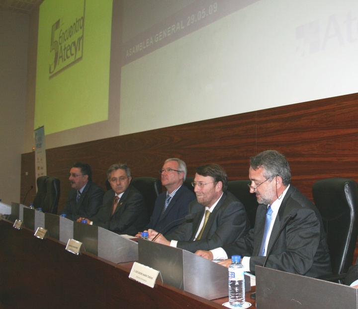 Valcárcel clausura el V Encuentro de la Asociación Técnica Española de Climatización y Refrigeración (2)