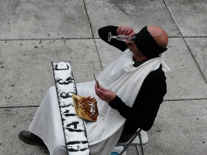 'Performer caducado' III de Domingo Garrido
