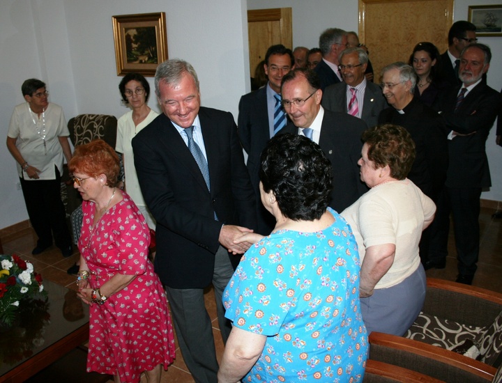 Valcárcel inaugura en Cartagena la nueva Casa Hogar Betania 2
