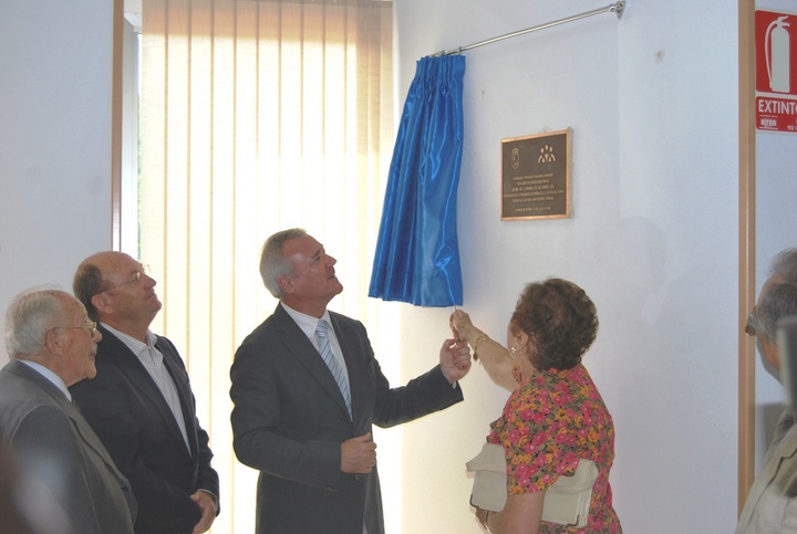 Valcárcel inaugura las nuevas dependencias de la Fundación Francisco Munuera de Alhama de Murcia.