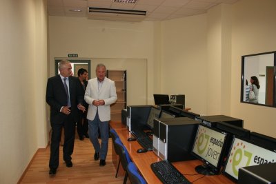 Valcárcel inaugura la Residencia de Mayores, el Centro de Día y el Espacio Joven de Abarán