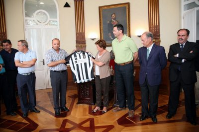 Presentación de la nueva camiseta del Cartagena FC