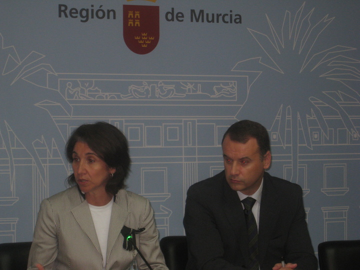 La consejera de Economía, Inmaculada García, durante la rueda de prensa de los Presupuestos Generales del Estado