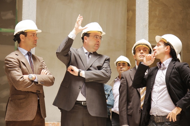 Visita a las obras de rehabilitación del Casino Primitivo de Yecla