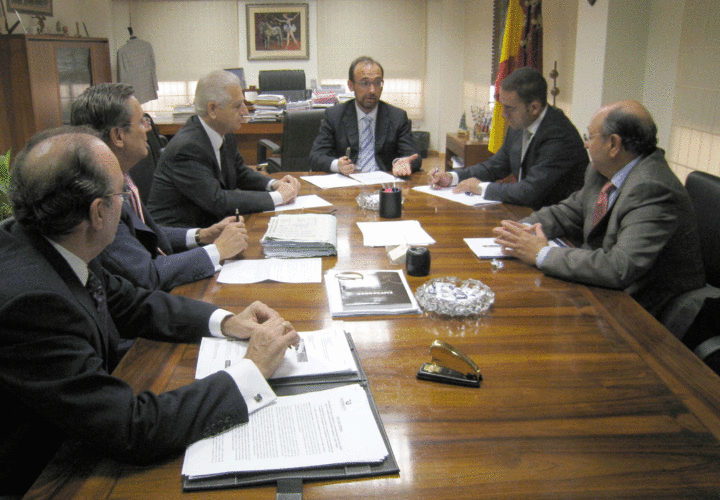 'Comisión de Seguimiento del Plan Renove de vehículos'