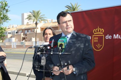 Nueva glorieta en la Gran Vía de La Manga del Mar Menor (2)