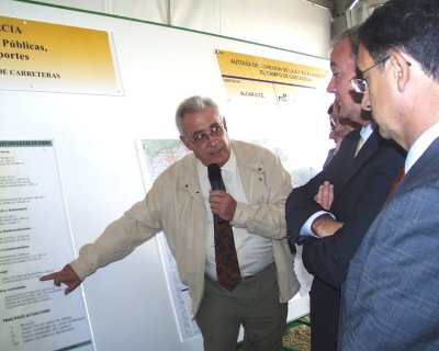 Valcárcel pone la primera piedra de la autovía Alhama-Mazarrón