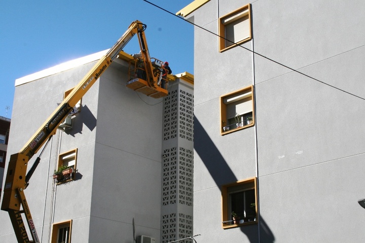 Visita a las obras de rehabilitación de las fachadas en el barrio murciano de Santa María de Gracia