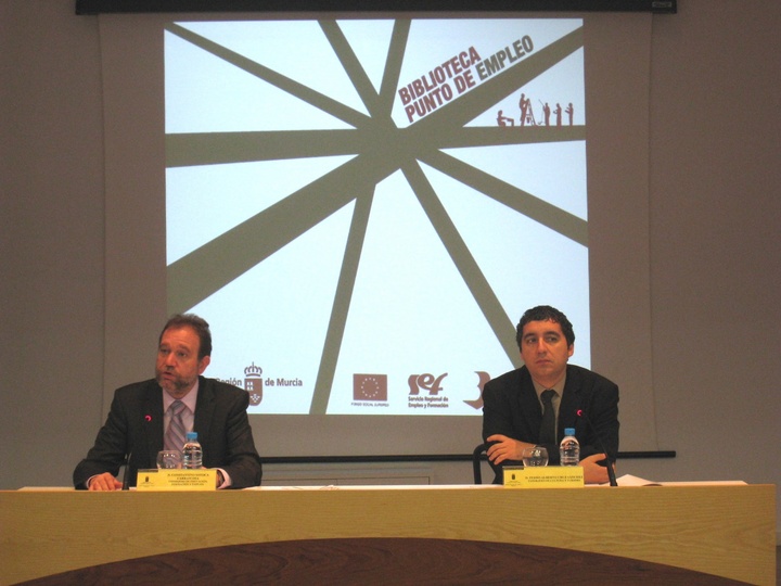 Presentación del proyecto 'Biblioteca Punto de Empleo' (2)