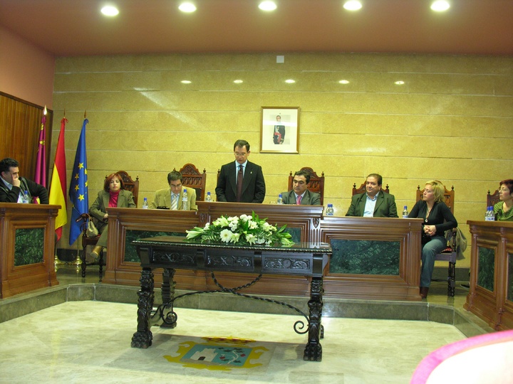Bascuñana recibe el Escudo de la Villa de Calasparra