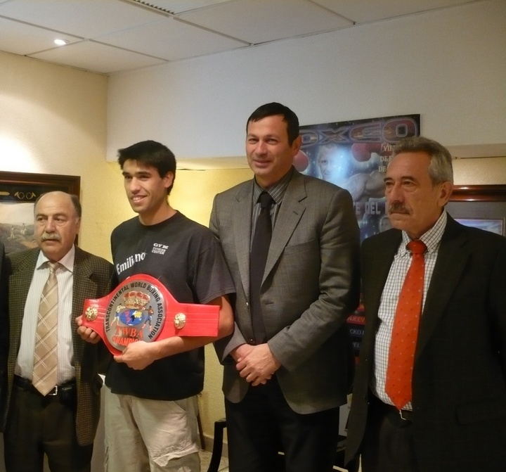 Presentación de la velada profesional de boxeo