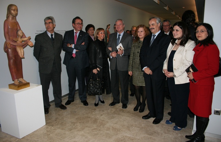El presidente de la Comunidad inaugura la exposición 'Antonio Campillo en el Museo Salzillo'