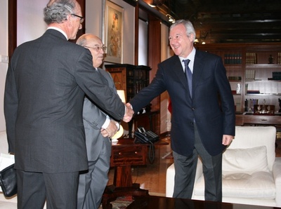 Valcárcel recibe al presidente de la Real Academia de Medicina y Cirugía de Murcia