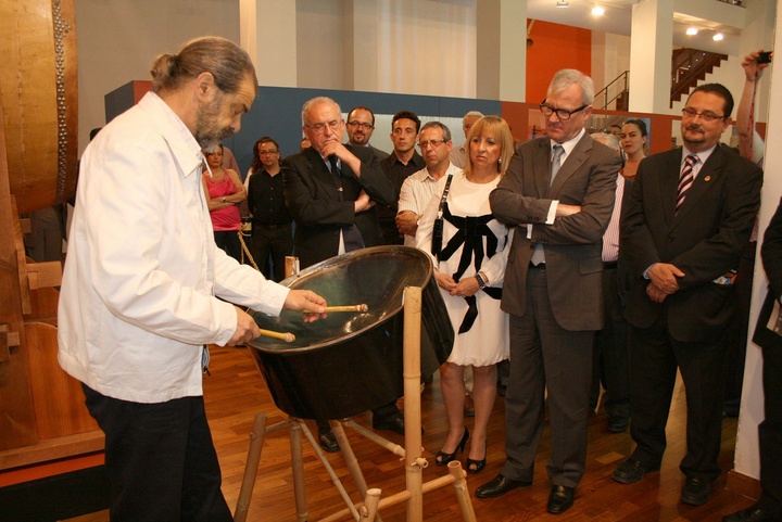 Valcárcel preside la apertura de una nueva sala en el Museo de la Música Étnica de Barranda (1)