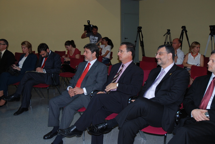 Presentación 'Economía solidaria como estrategia de desarrollo local en Canoas y Región' en Brasil