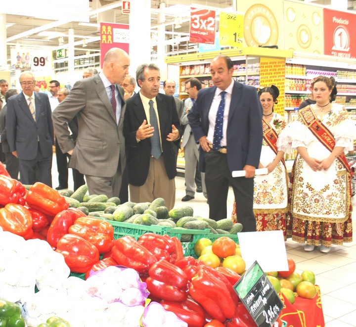 Inauguración muestra monográfica 'Promoción de Productos de Murcia' en Carrefour