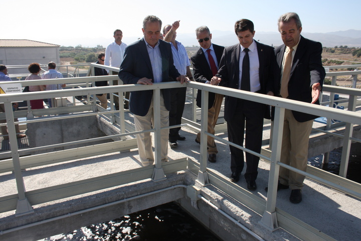Inauguración del sistema de tratamiento terciario de la depuradora de La Hoya, en Lorca