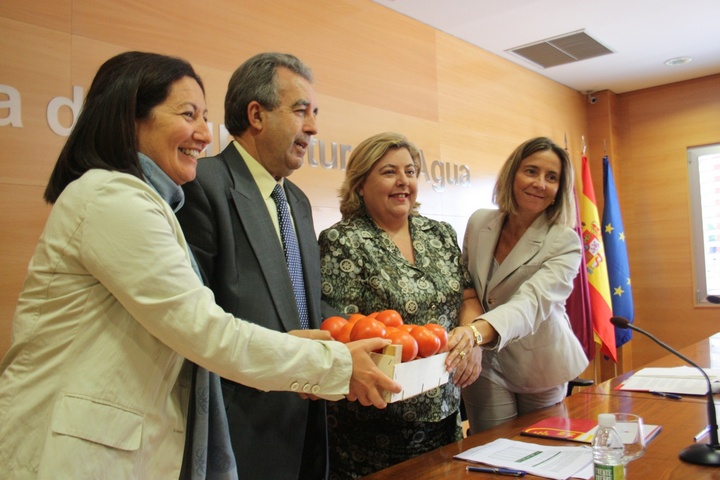 Reunión consejeros por problemática del tomate (1)