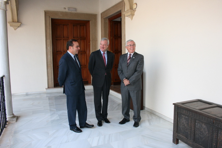 Ramón Luis Valcárcel se reúne con los rectores de la Universidad de Murcia y de la Universidad Politécnica de Cartagena, José Antonio Cobacho y Félix Faura (1)