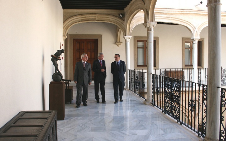 Ramón Luis Valcárcel se reúne con los rectores de la Universidad de Murcia y de la Universidad Politécnica de Cartagena, José Antonio Cobacho y Félix Faura (2)