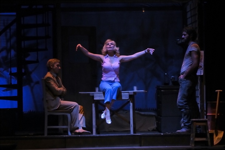 Teatro para rendir homenaje a la mujer