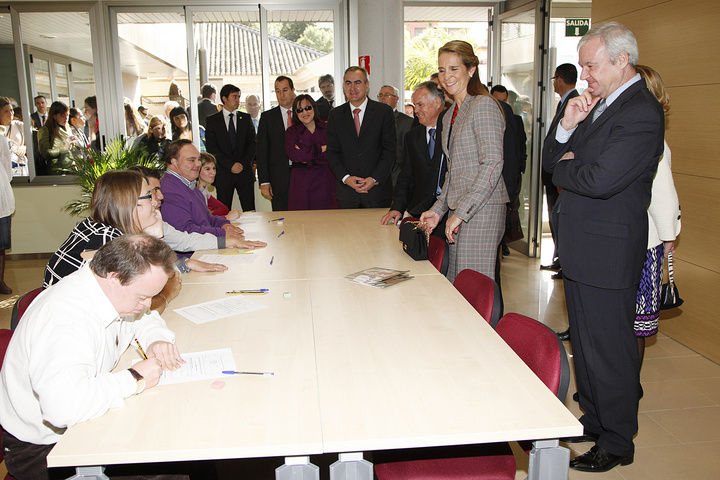 Inauguración del Centro de Promoción de Autonomía Personal (CEPAP) en Cabezo de Torres (2)