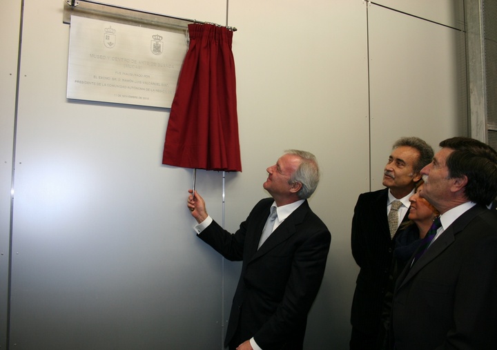 El presidente Valcárcel inaugura el MUCAB-Fundación Pedro Cano en Blanca 01