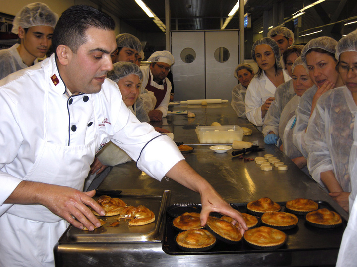 Jornada del curso de elaboración de pasteles de carne en el Centro de Cualificación Turística de Murcia.