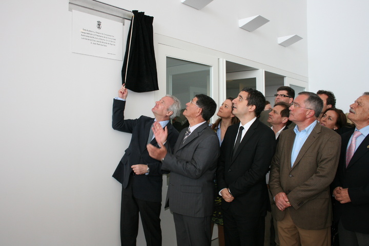 Valcárcel inaugura el Auditorio y Centro de Congresos de Águilas 1