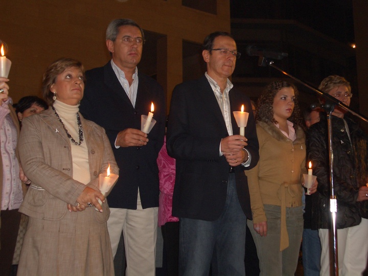 Concentración ciudadana con motivo de la celebración del Día Internacional para la Eliminación de la Violencia hacia las Mujeres