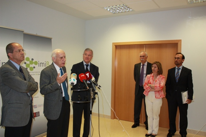 Valcárcel asiste a la Junta de Gobierno del IMIB (2)