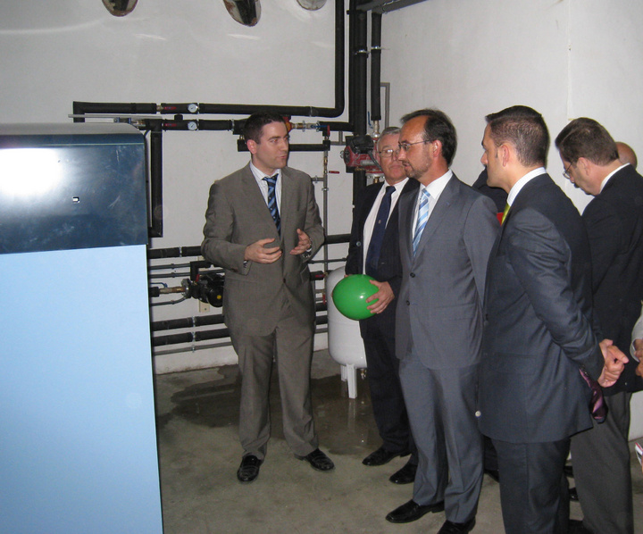 Inauguración de la instalación de frío solar puesta en marcha en la UMU