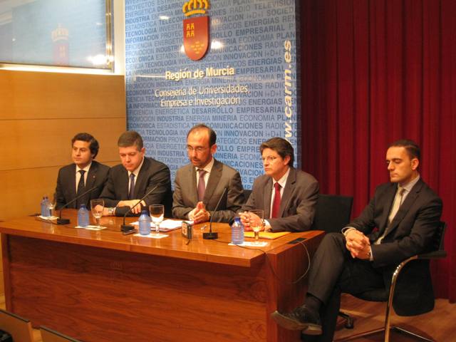 Reunión del consejero Marín con representantes de Naturgas-HC Energía (I)