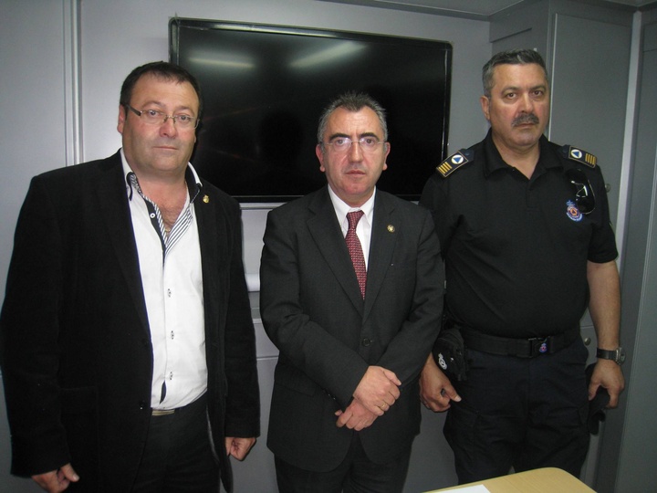 Voluntarios de Almería participan en el dispositivo de seguridad y atención a los damnificados por los terremotos de Lorca