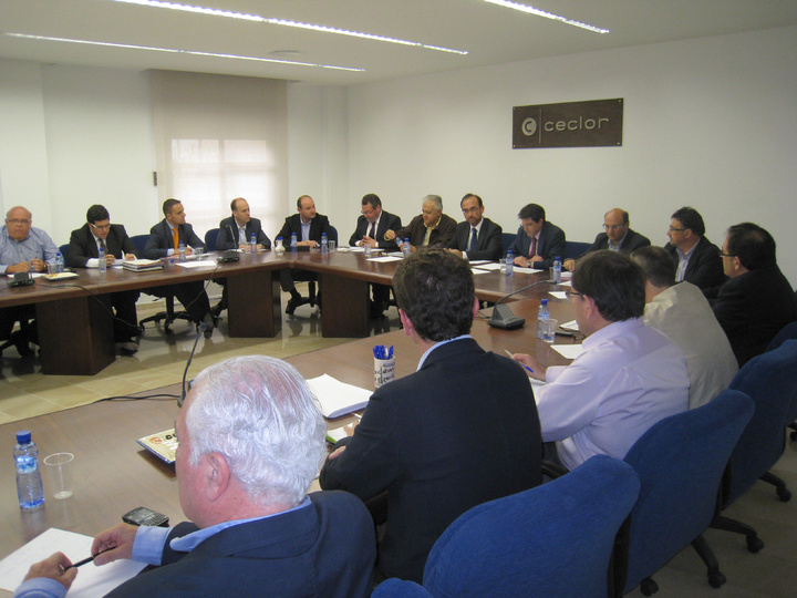 Imagen de la quinta reunión de la Mesa de Normalización de la Actividad Empresarial y Comercial de Lorca