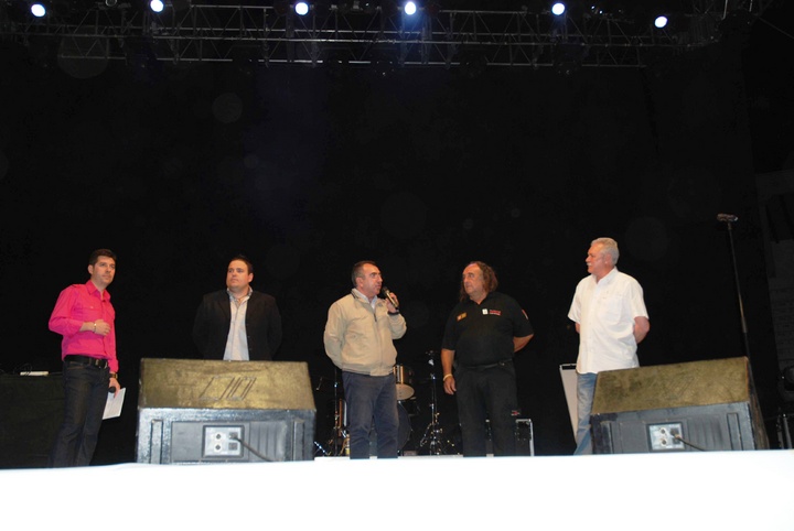 El consejero de Justicia y Seguridad Ciudadana en funciones, en el festival de música benéfico 'Cehegín por Lorca'