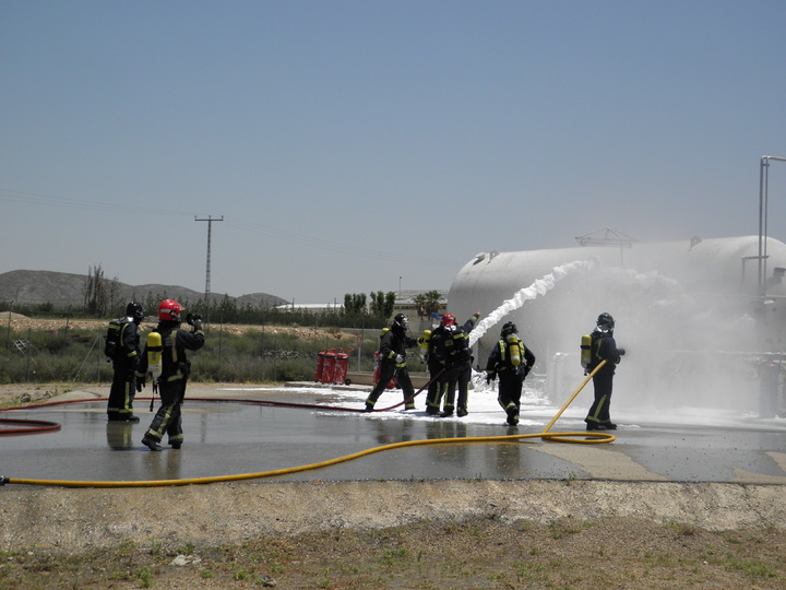 Imagen del simulacro de planta satélite de Gas Natural Licuado de HC Energía en Jumilla