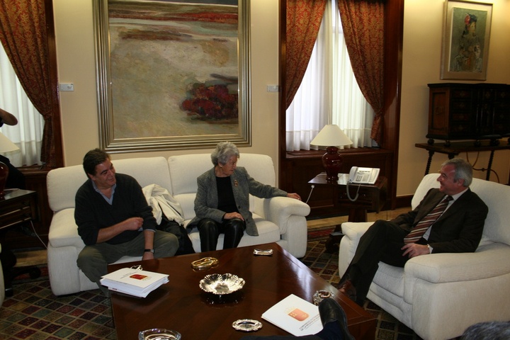 El presidente recibe a Asunción Balaguer y Benito Rabal