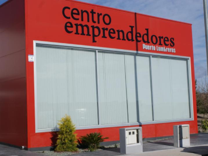 Imagen del Centro de Emprendedores de Puerto Lumbreras, que forma parte de la red regional de viveros de empresas