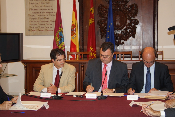 Firma protocolo con diez entidades financieras destinada a las pequeñas y medianas empresas y autónomos del municipio de Lorca (1)