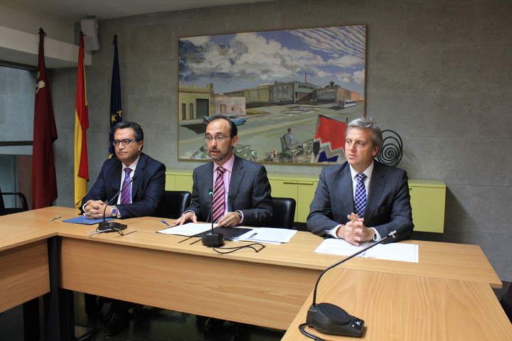 Convenio entre la ARR y el Colegio Notarial de Murcia (II)
