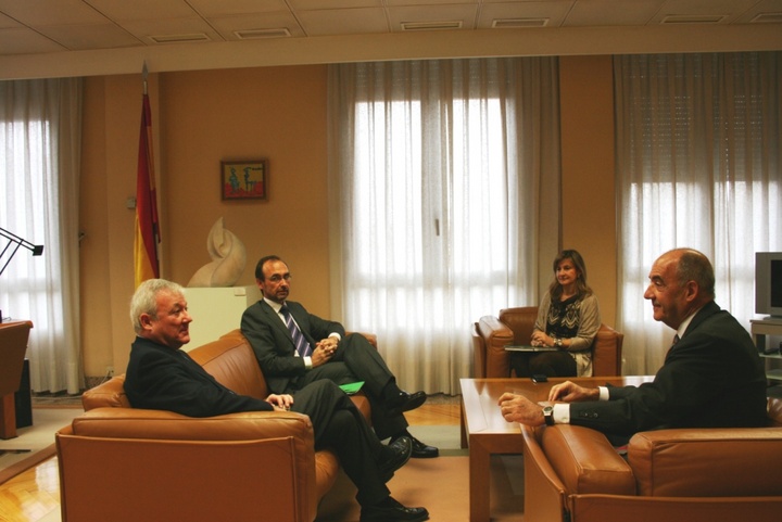 El presidente de la Comunidad se reúne con el presidente del ICO (2)