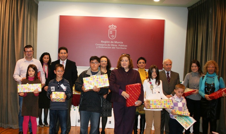 Premios de la X Edición del Concurso de Dibujo Infantil de Urbanismo 3