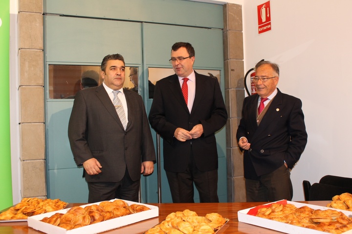 La Fundación Séneca firma un convenio para obtener la denominación de origen 'Pastel de carne de Murcia'