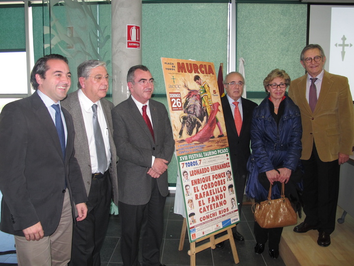 Presentación del cartel del XVIII Festival taurino Contra el Cáncer de Murcia