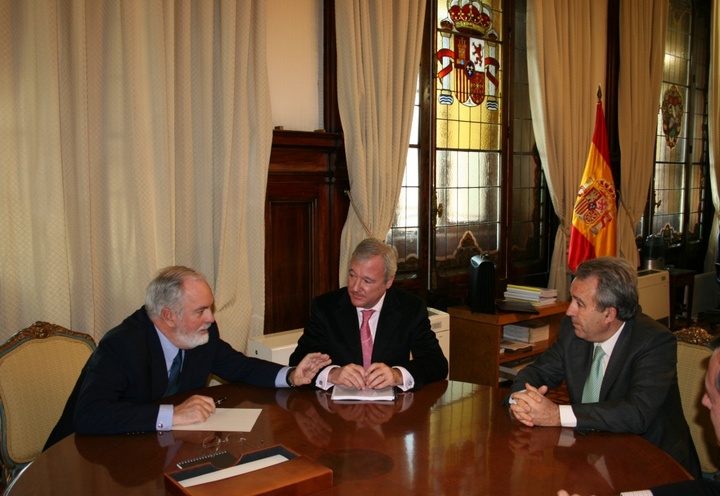 Reunión entre el presidente Valcárcel y el ministro de Agricultura, Alimentación y Medio Ambiente