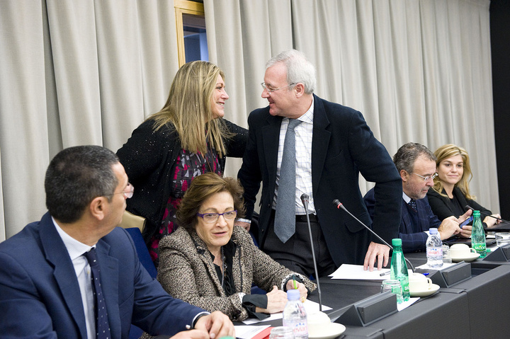 Valcárcel se reúne con europarlamentarios de la delegación española del Partido Popular (2)