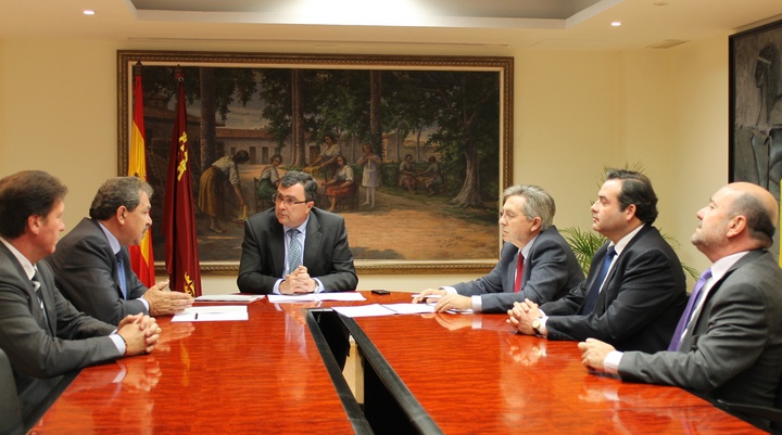 Reunión de Ballesta con Círculo Empresarial de Ahorro y Eficiencia Energética